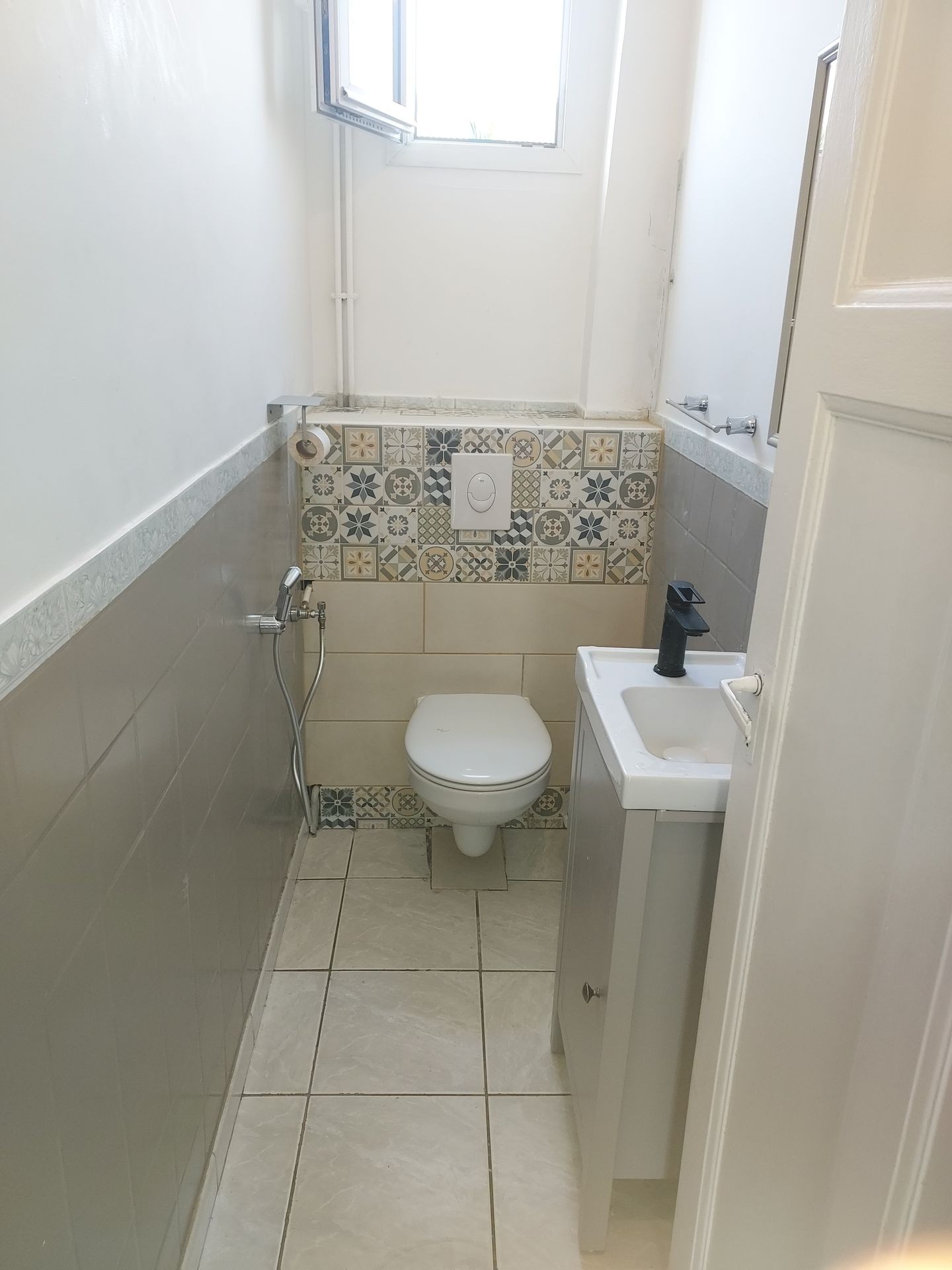 Pose d'un WC suspendu et lave main 